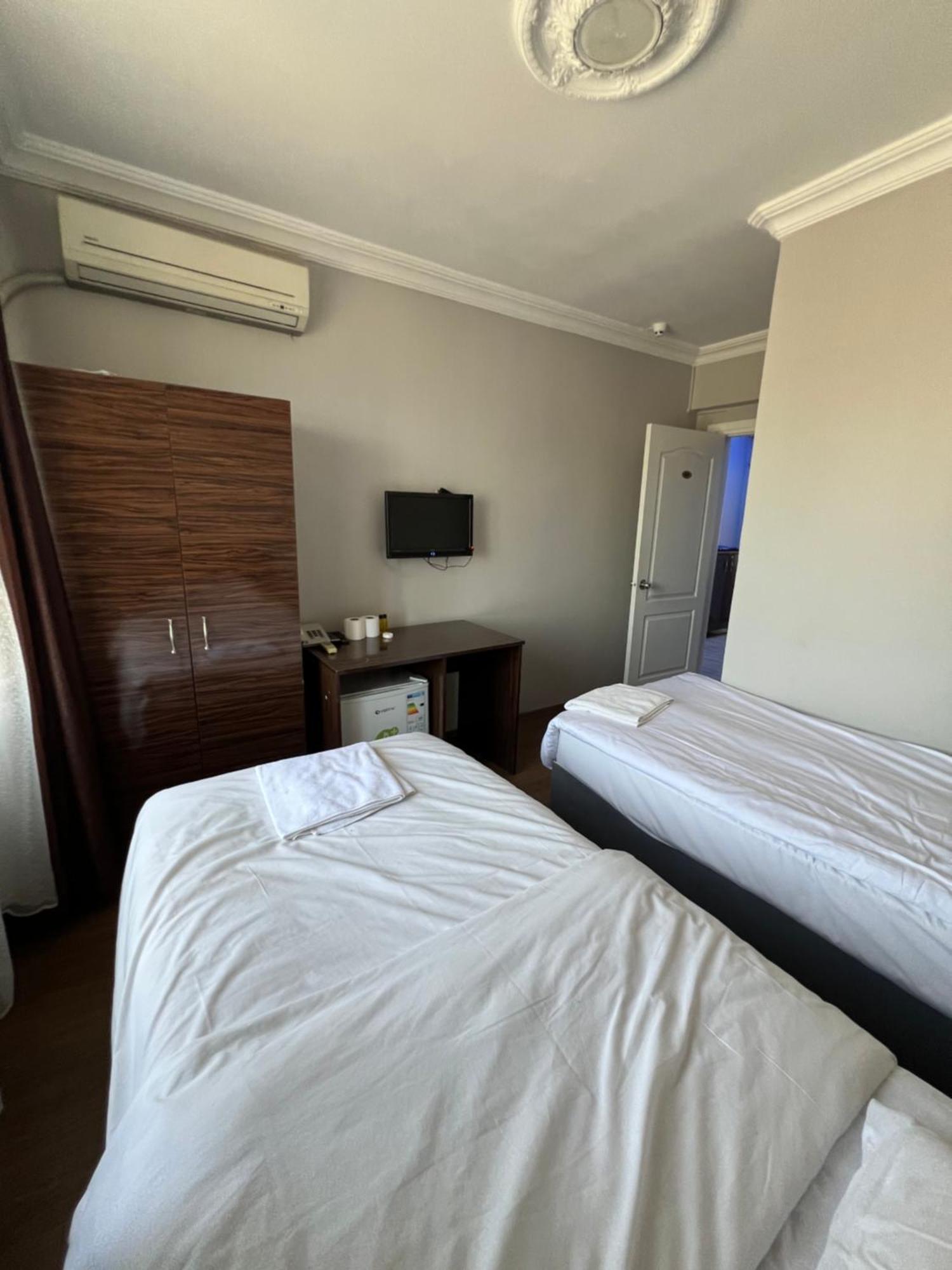 Falay Hotel Yavuz Истанбул Екстериор снимка